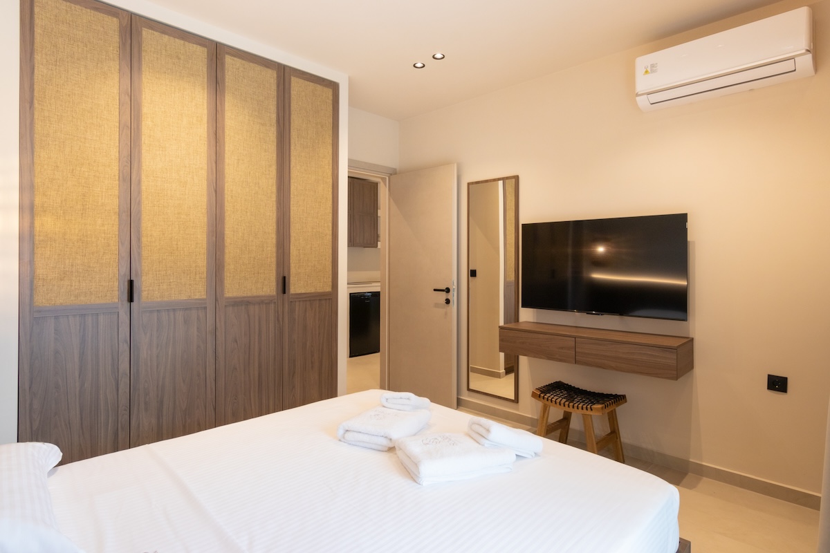 Tiara Holidays - Seabird Luxury Suites - Junior Suite with Private Pool - spavaća soba